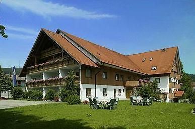 Landgasthof Zum Schwarzen Grat Isny im Allgäu Zewnętrze zdjęcie