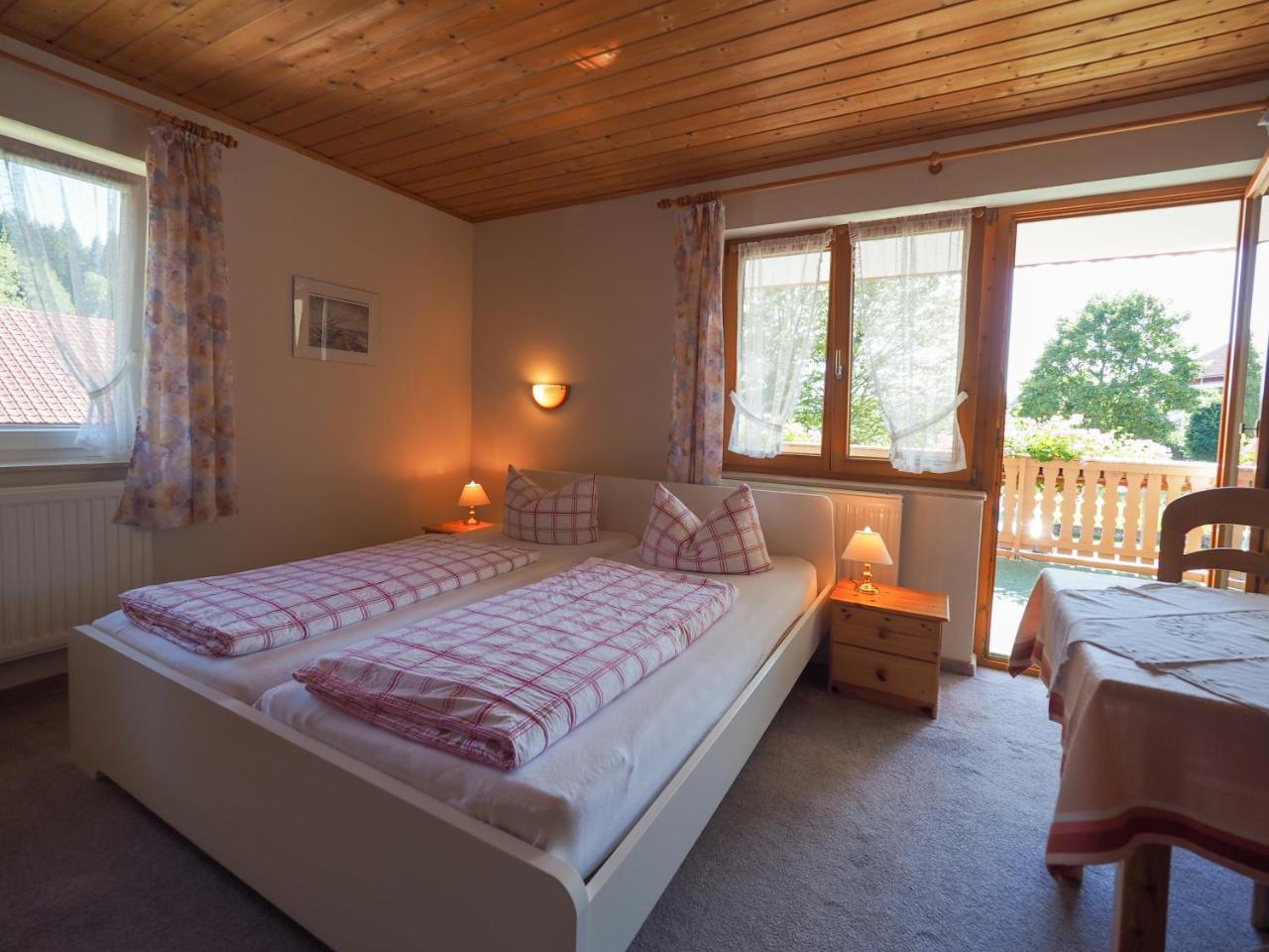 Landgasthof Zum Schwarzen Grat Isny im Allgäu Zewnętrze zdjęcie