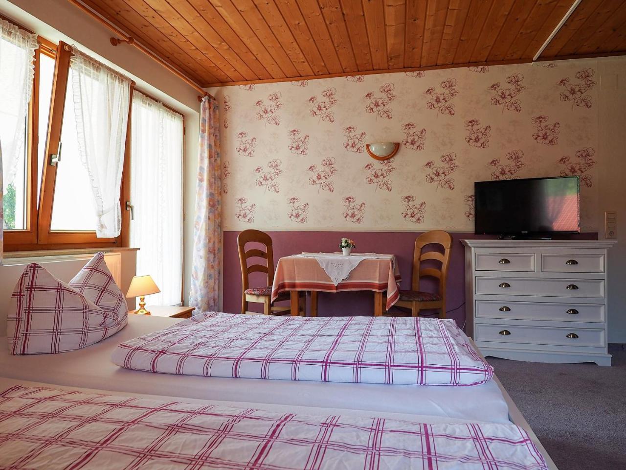 Landgasthof Zum Schwarzen Grat Isny im Allgäu Zewnętrze zdjęcie